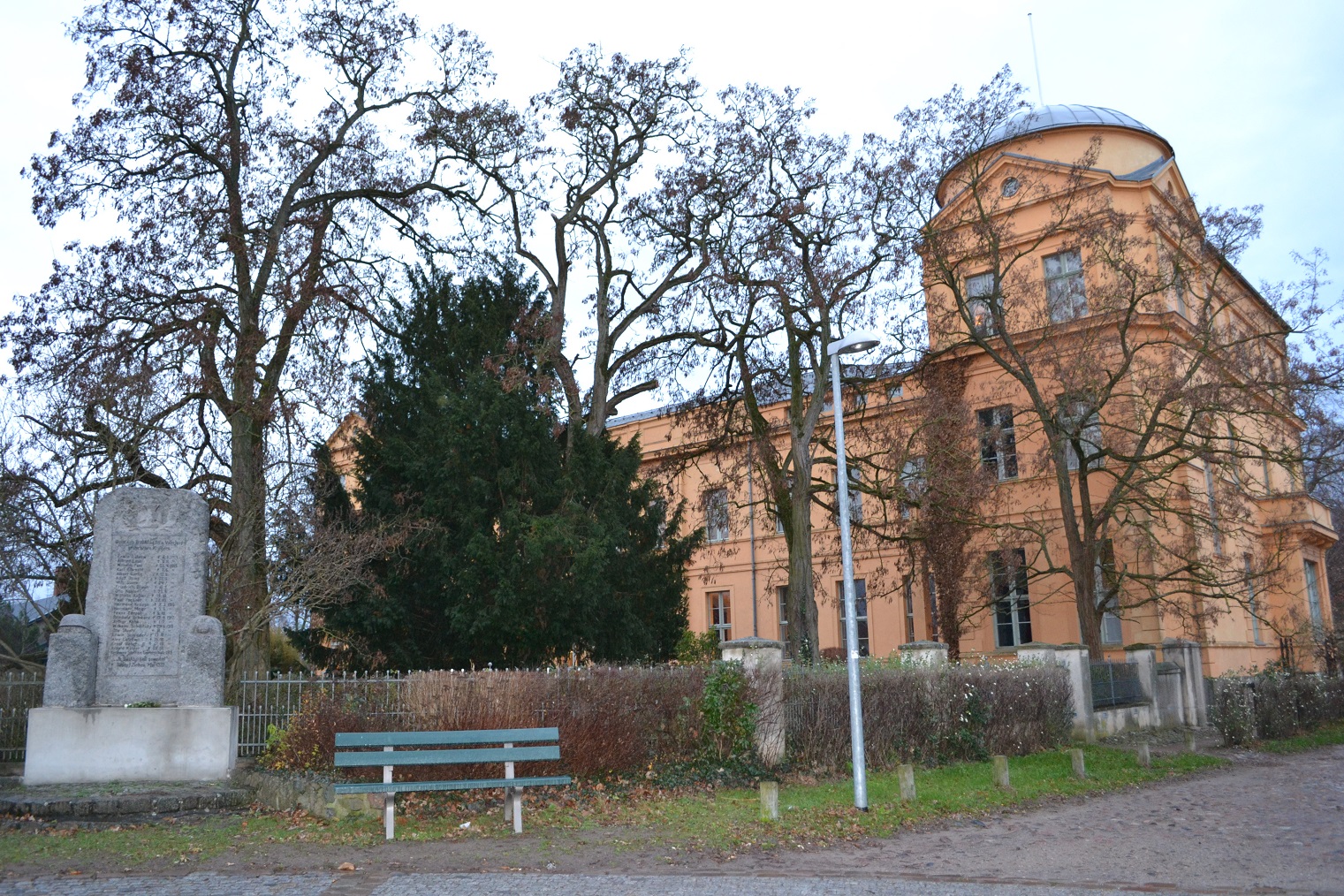 Schloss Ziethen // Jana Bundfuss The Offical Website